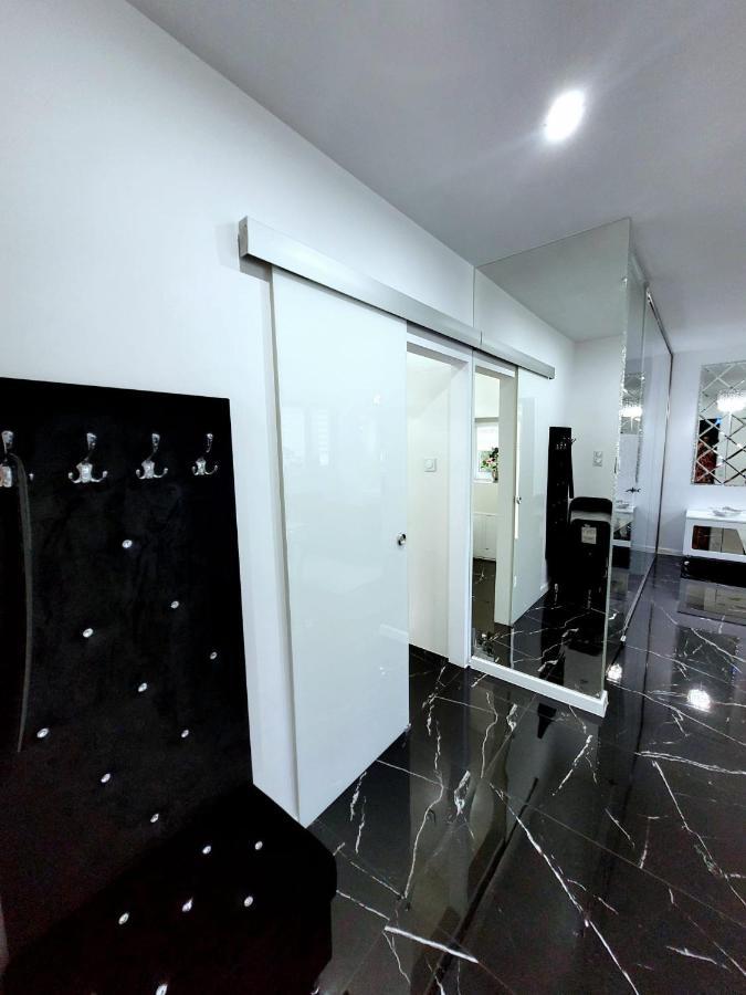 Glamour Apartment *